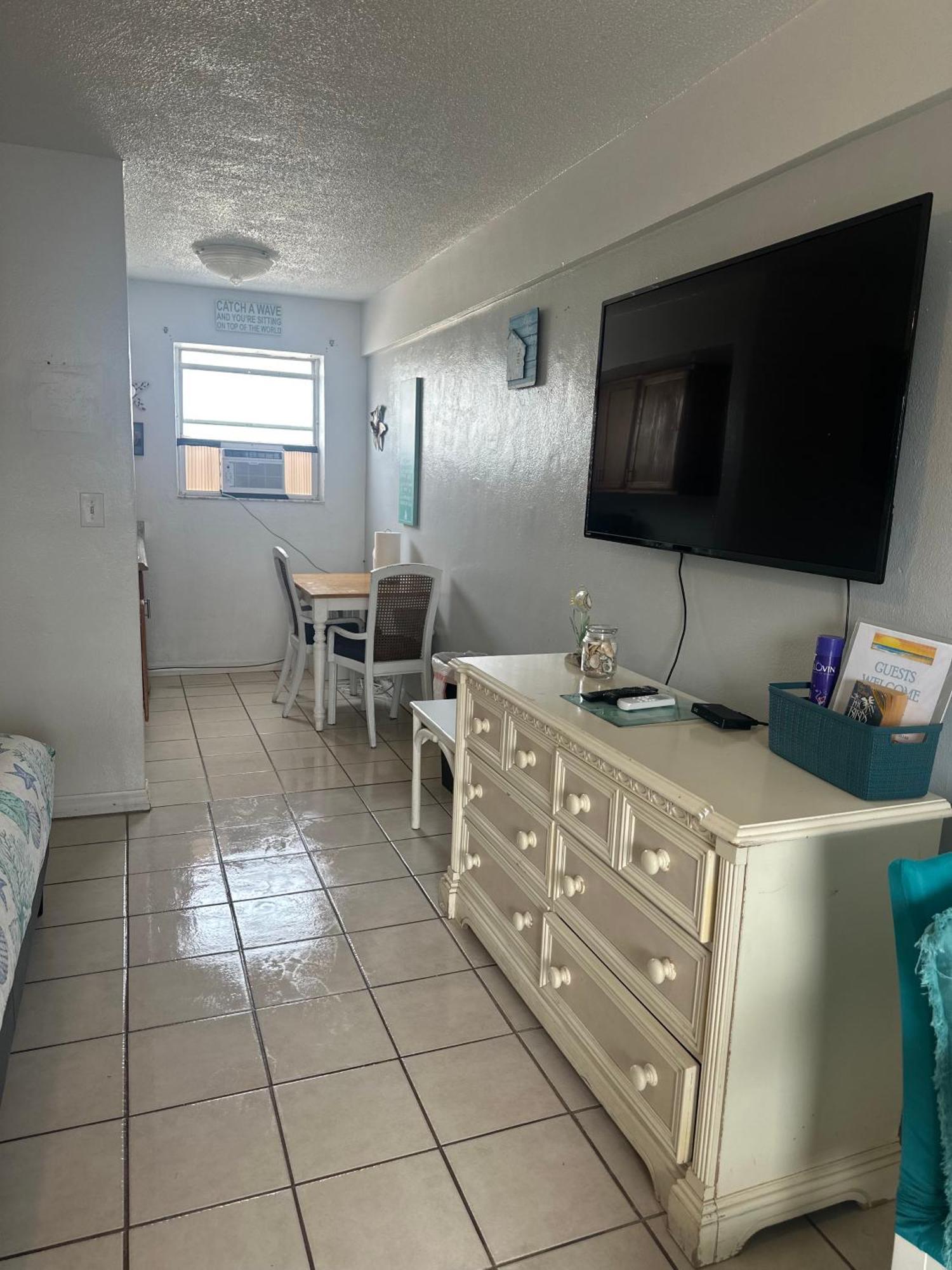 Turquoise Beach Retreat~King Bed~Daytona Beach Eksteriør billede